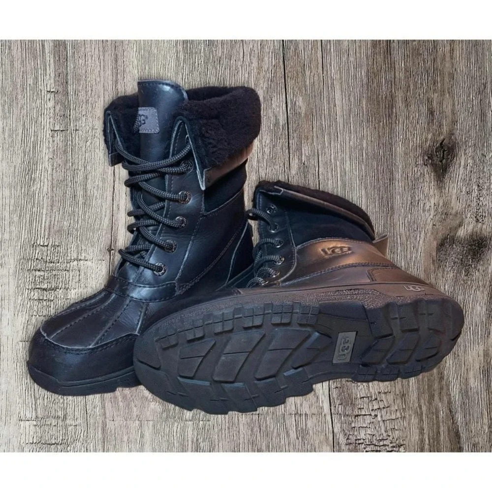 Beautiful UGG Butte II waterproof winter black boots. Size 4